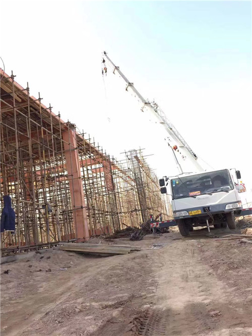 金州区25 吨、50 吨吊车怎么选？多大重量 / 半径适合对应车型？