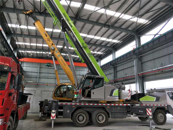 金州区高空车出租需要注意哪些安全事项？